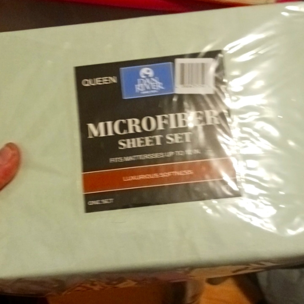 Dan river  microfiber  sheet set queen size